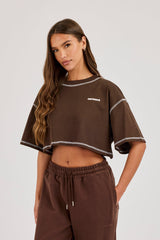 Cropped Contrast Stitch Sticker Back Print T-Shirt - Chocolate