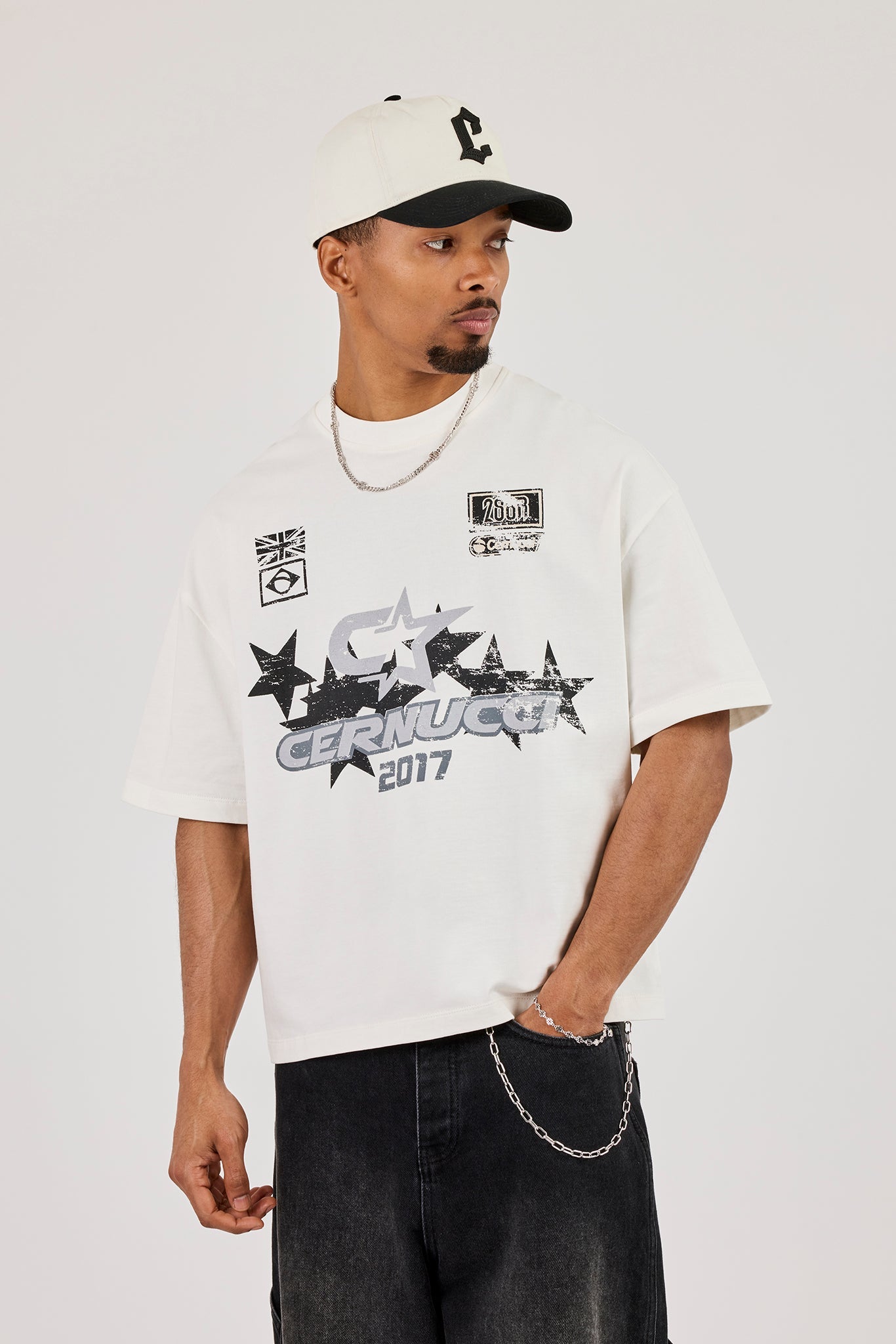 Short Sleeve Boxy Cernucci 2017 Graphic T-Shirt - Off White