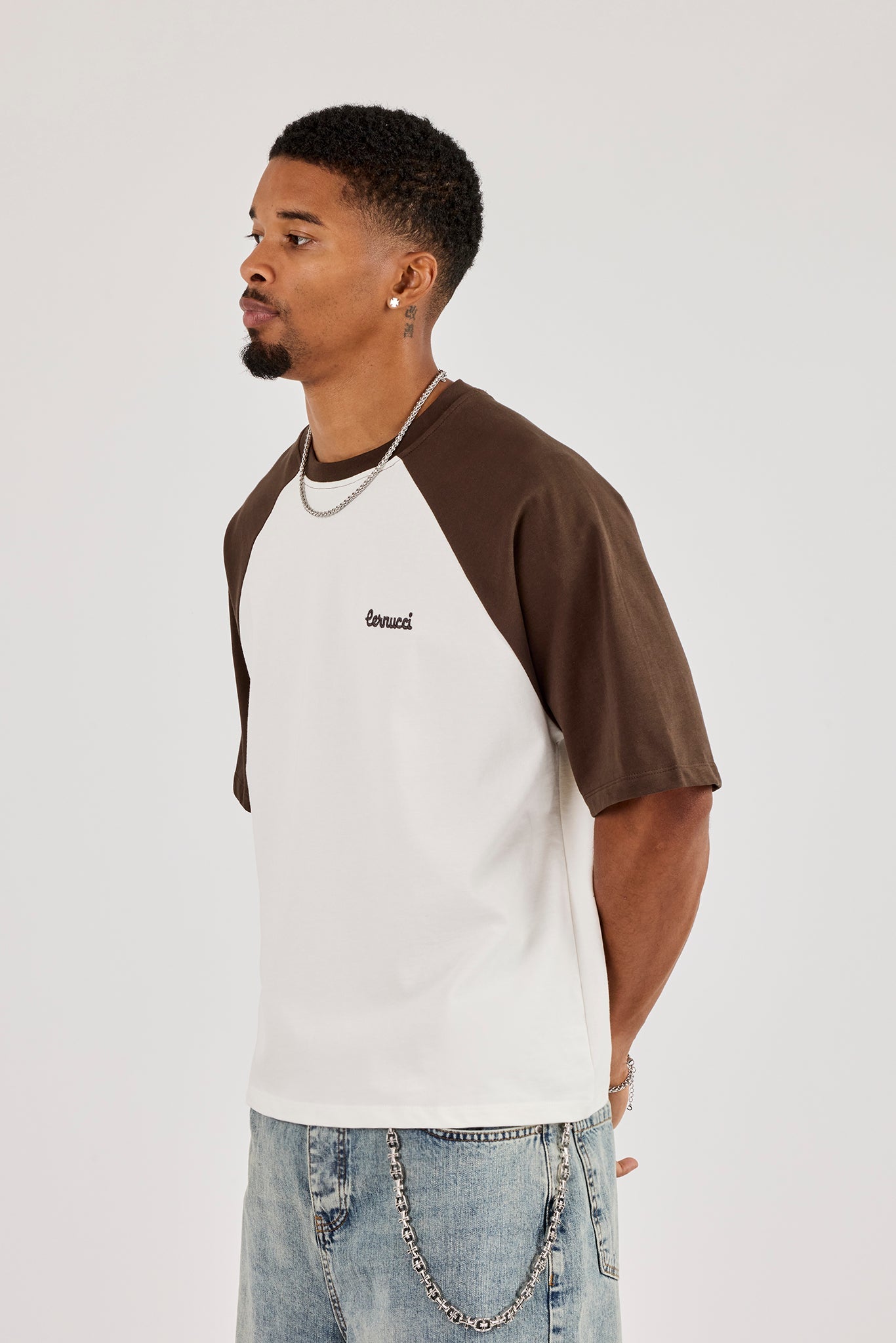 Boxy Contrast Sleeve Raglan T-Shirt - Brown