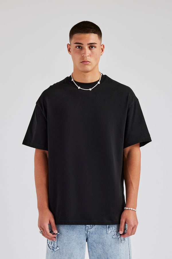 Est 17 Back Graphic Oversized T-Shirt - Black