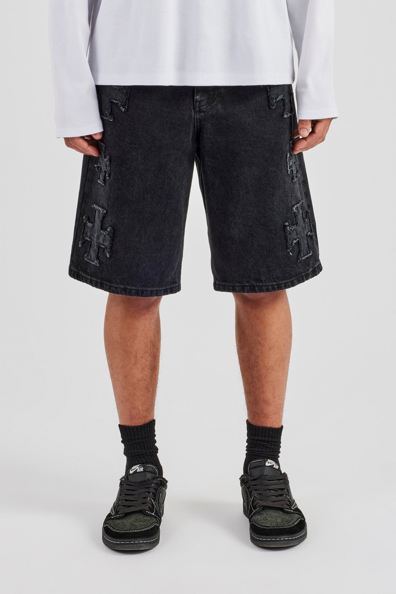 Raw Edge Applique Motif Jort - Washed Black