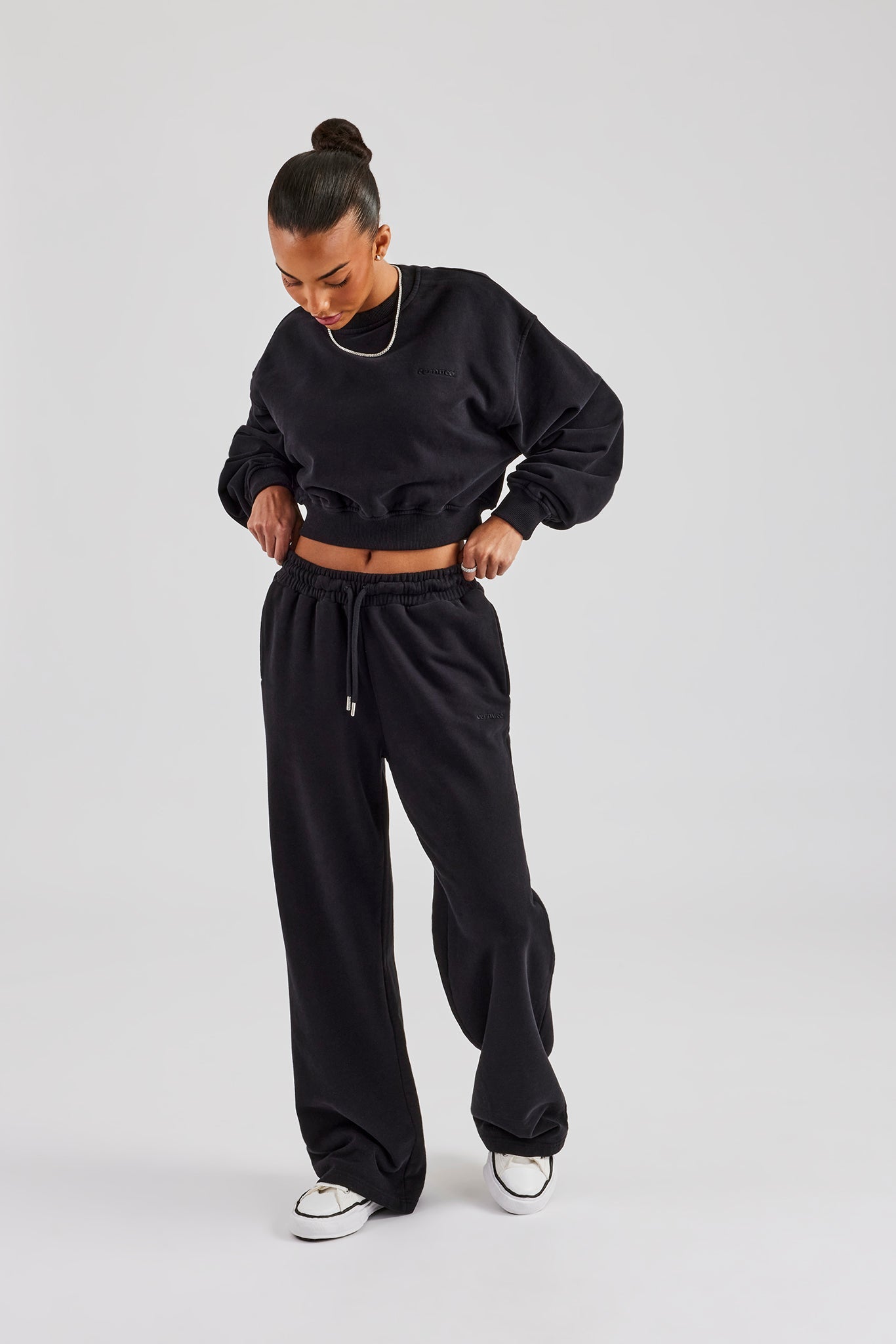 Cernucci Cropped Sweatshirt & Jogger - Black