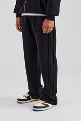 Exposed Seam Straight Leg Jogger - Black