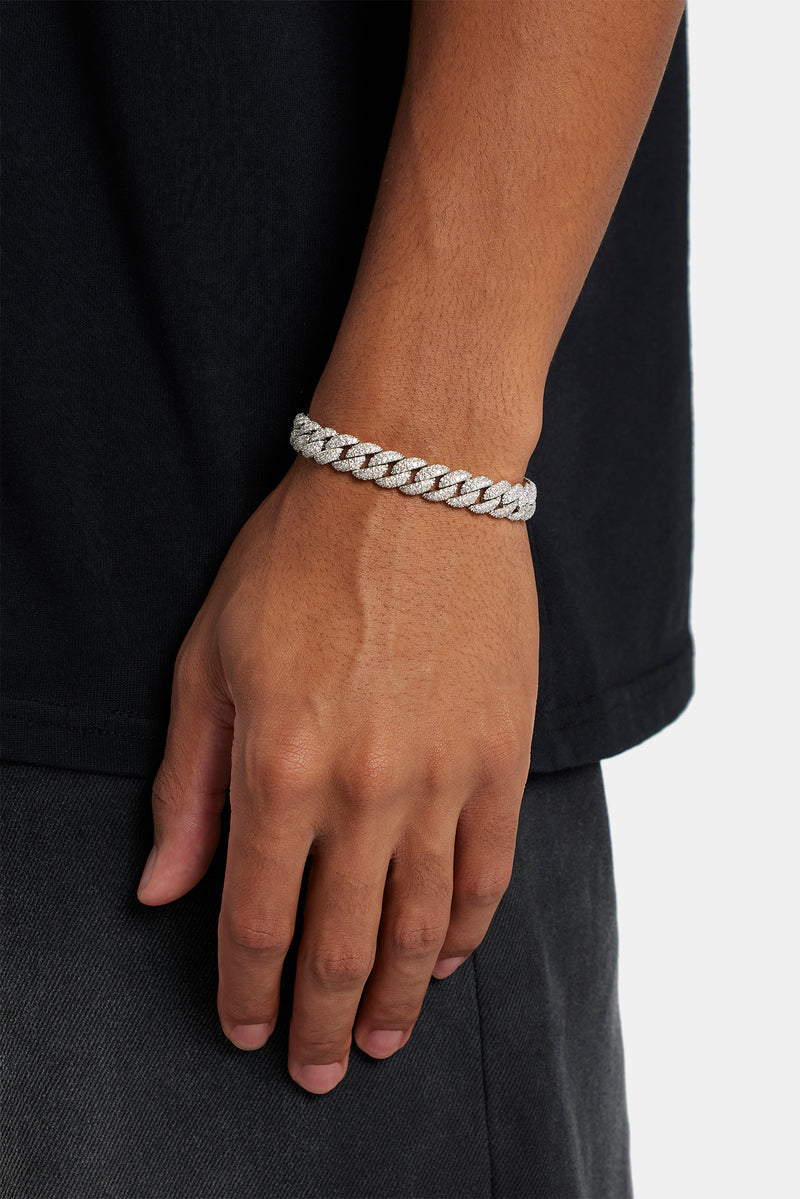 Male model wearing the 8mm iced cuban bracelet