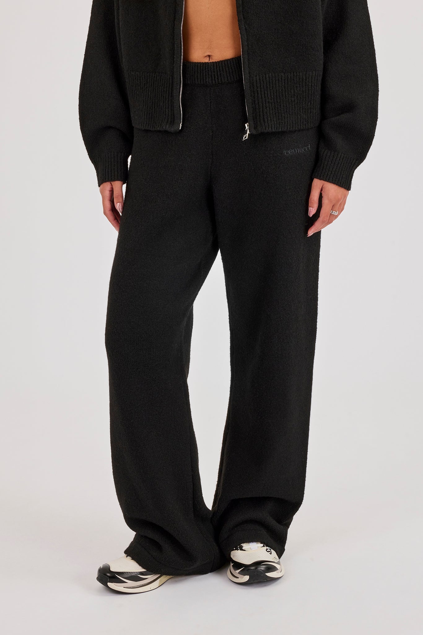 Knitted Embroidered Logo Wide Leg Jogger - Black