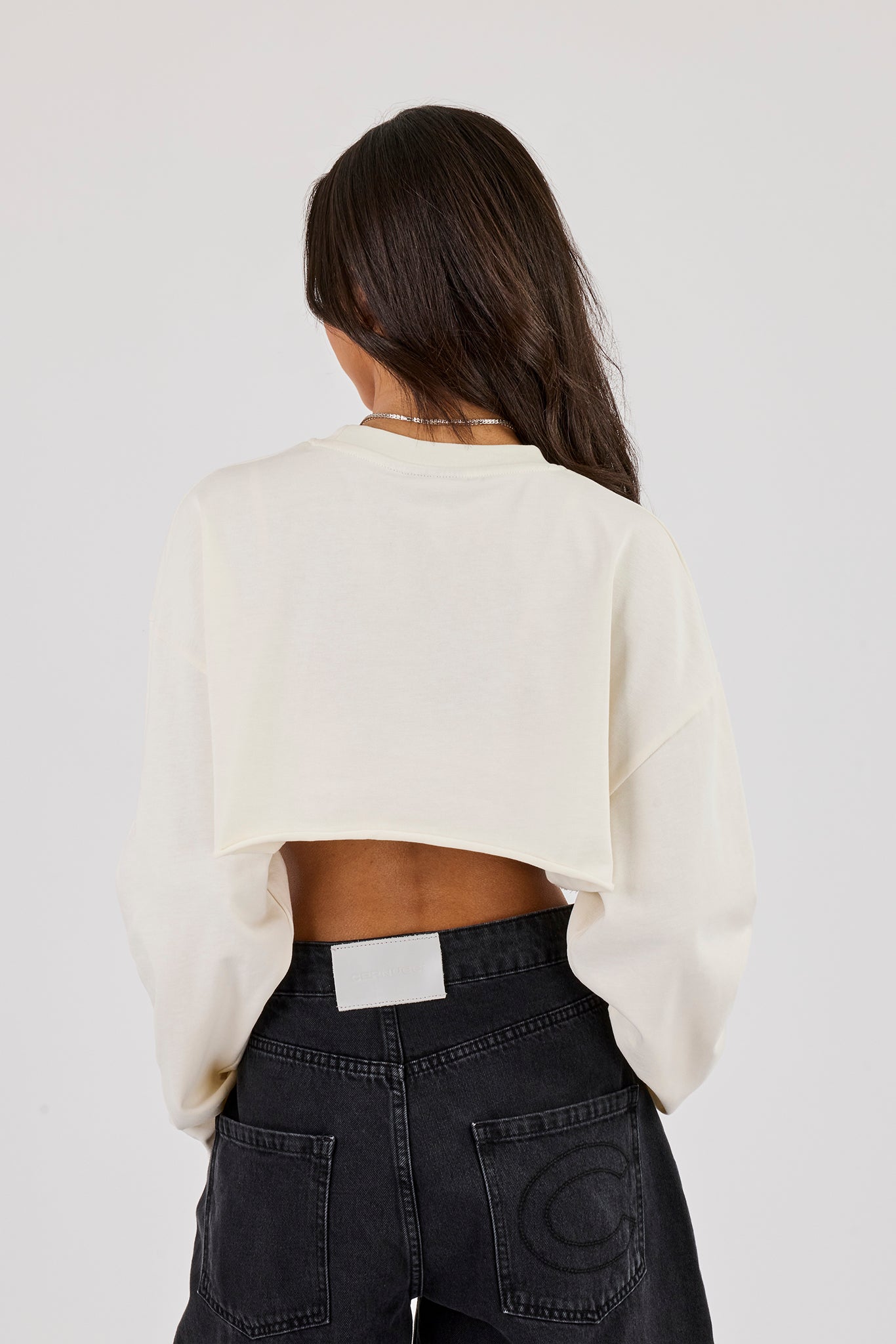 Long Sleeve Cropped Cernucci Studios T-Shirt - Off White