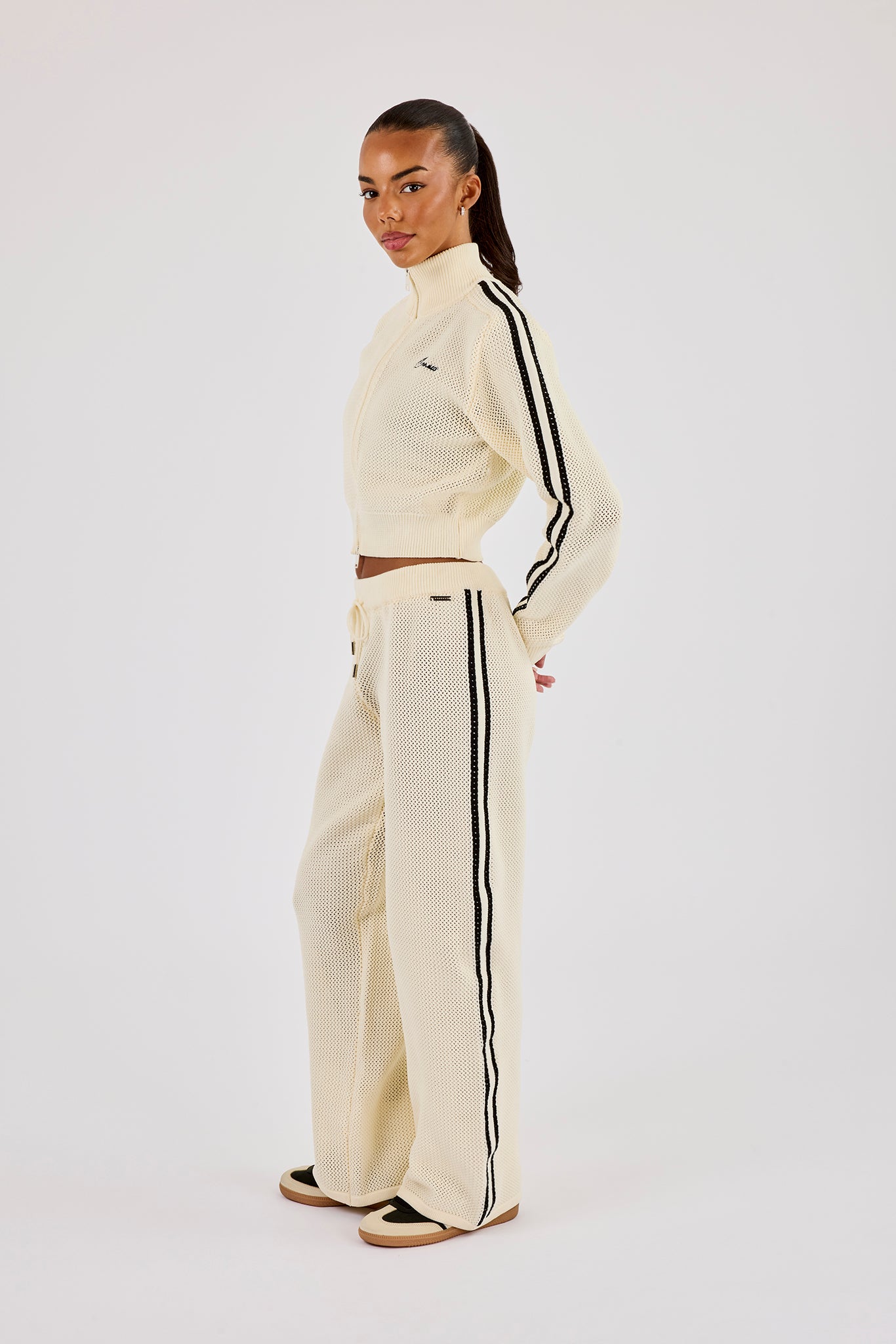Knitted Taping Wide Leg Jogger - Off White