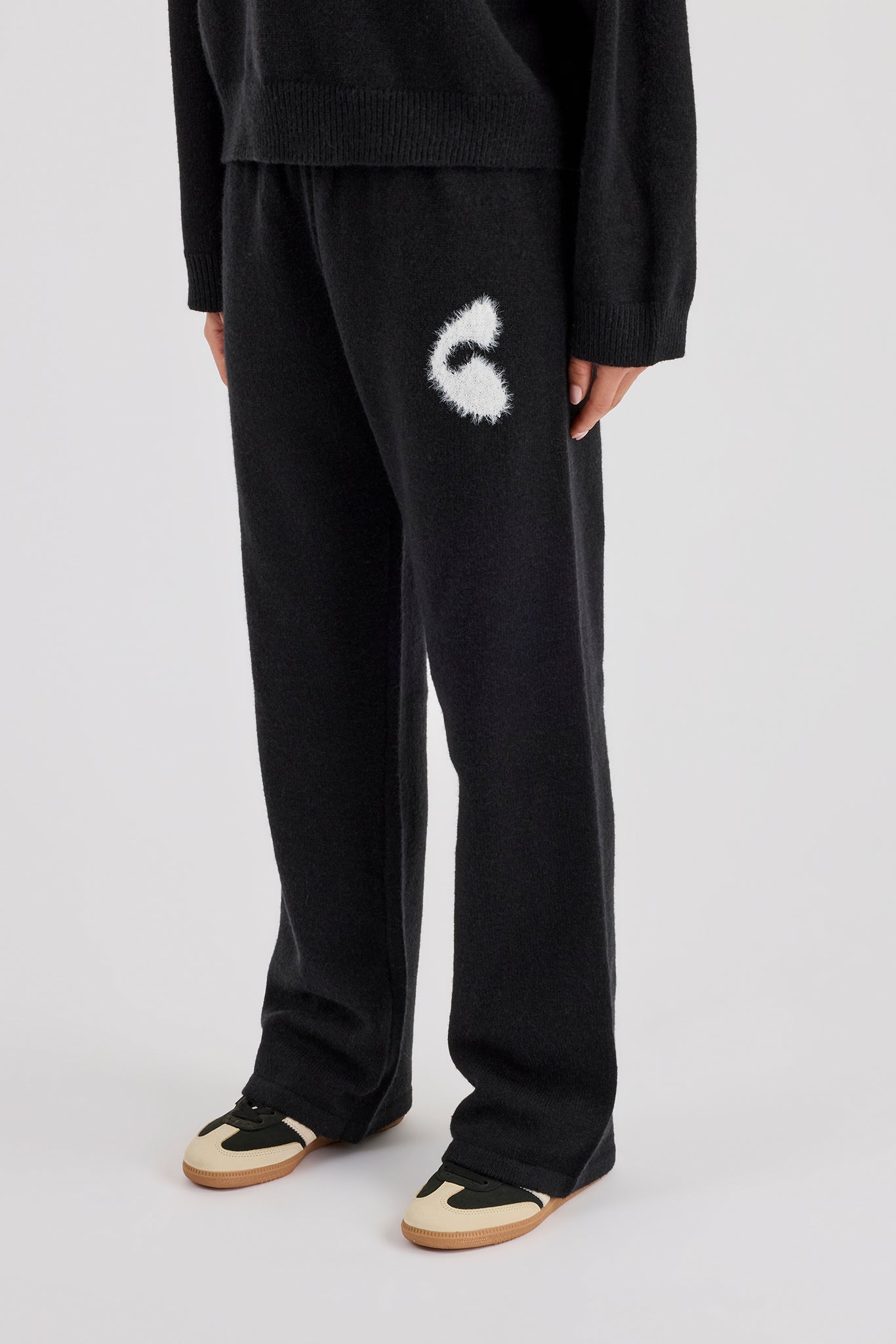 Fluffy Intarsia Wide Leg Jogger - Black