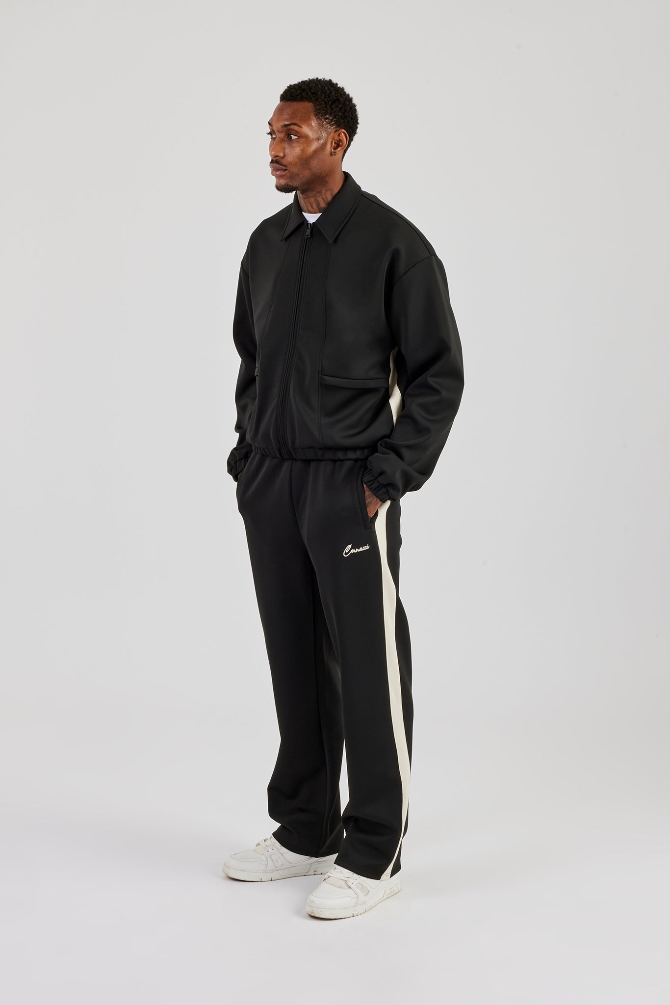 Poly Contrast Relaxed Trouser - Black