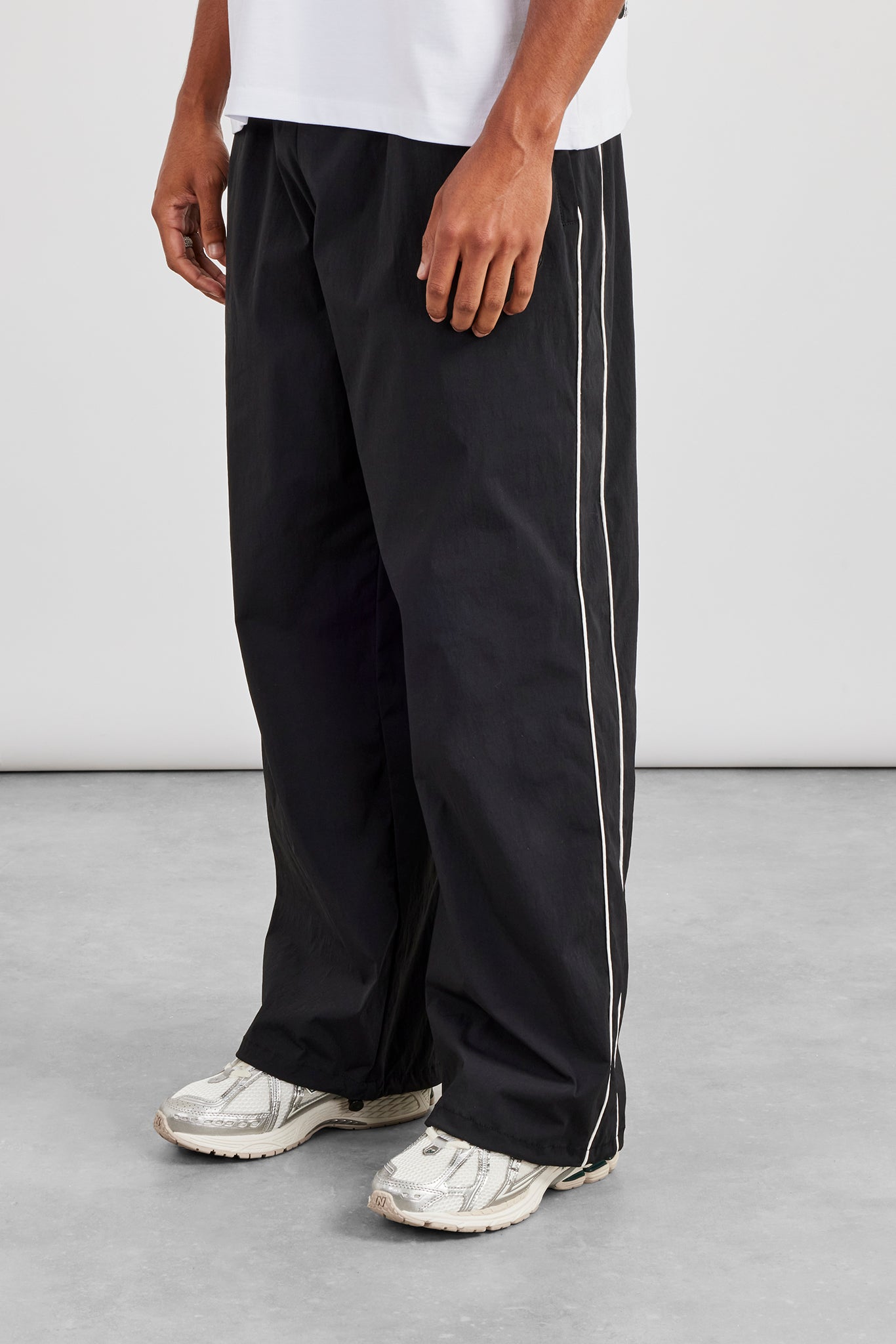 Nylon Piping Cargo Trouser - Black