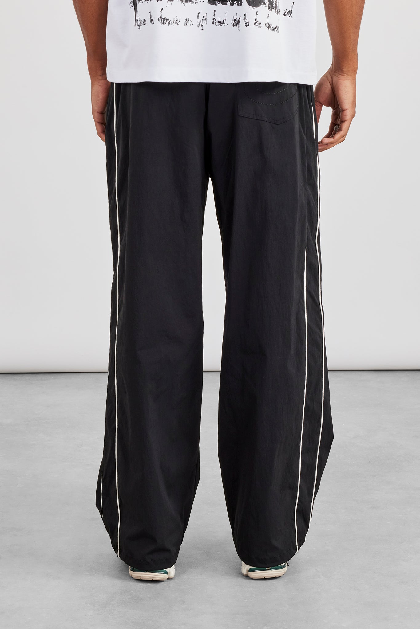 Nylon Piping Cargo Trouser - Black