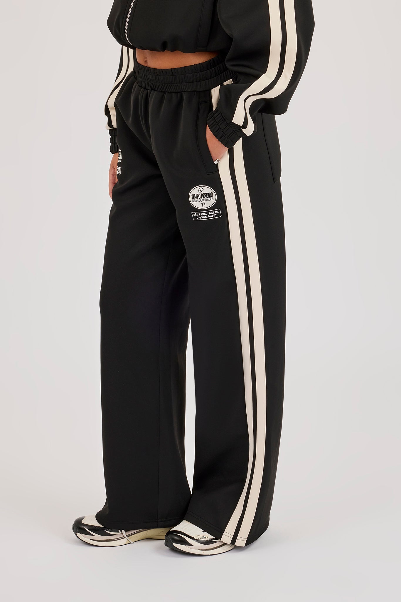 Wide Leg Taping Badge Trouser - Black