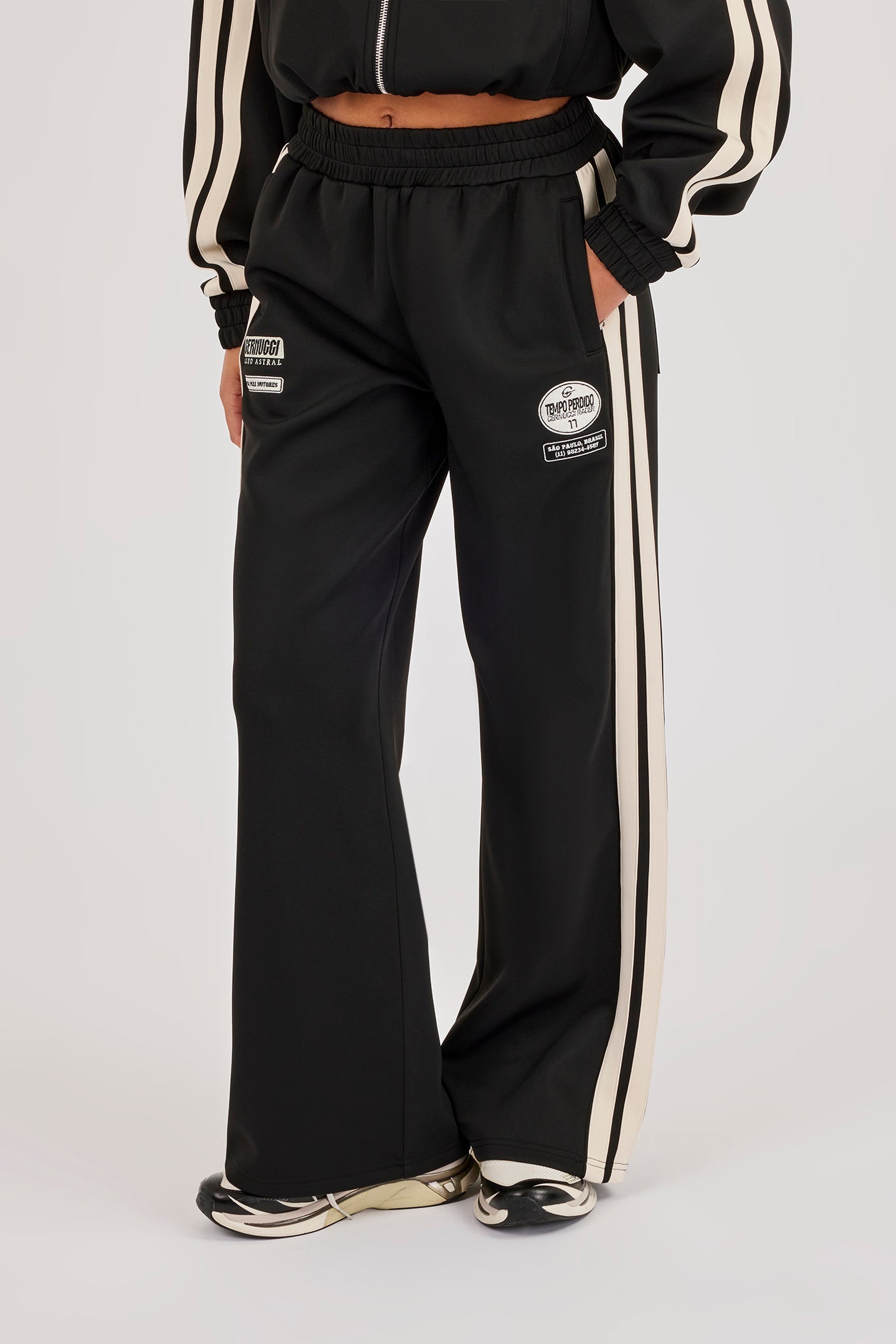 Wide Leg Taping Badge Trouser - Black