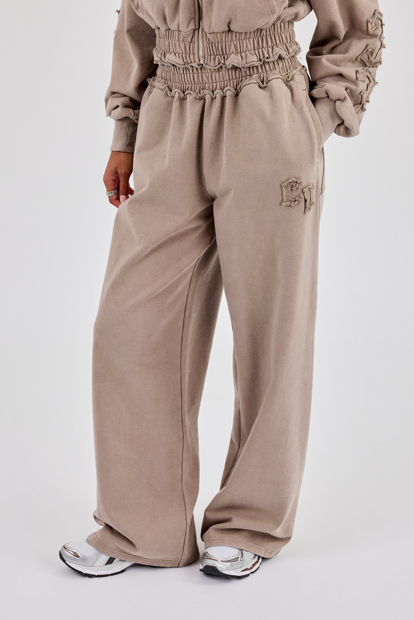 Applique Baggy Wide Leg Jogger - Washed Taupe