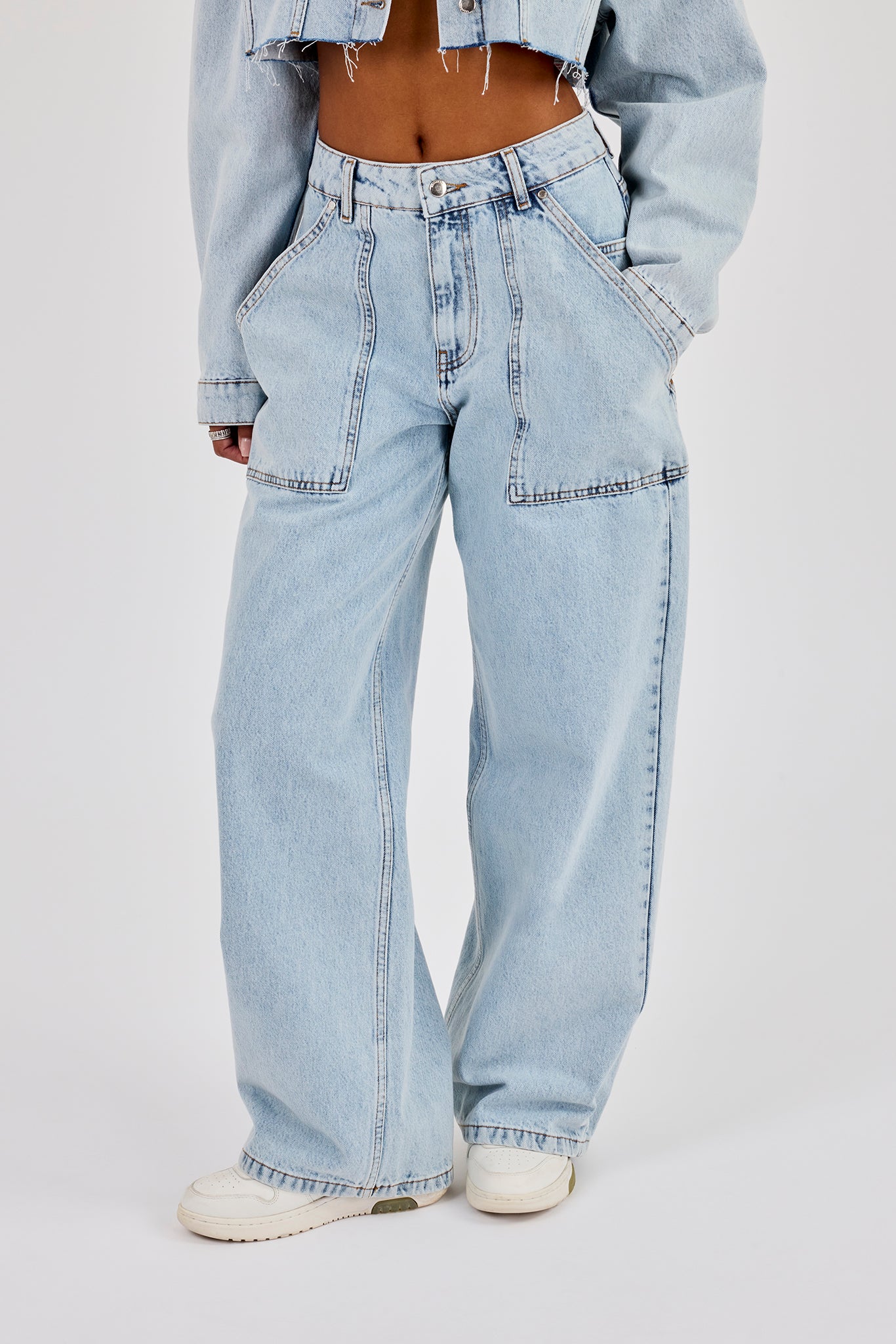 Baggy Pocket Detail Jean - Light Blue