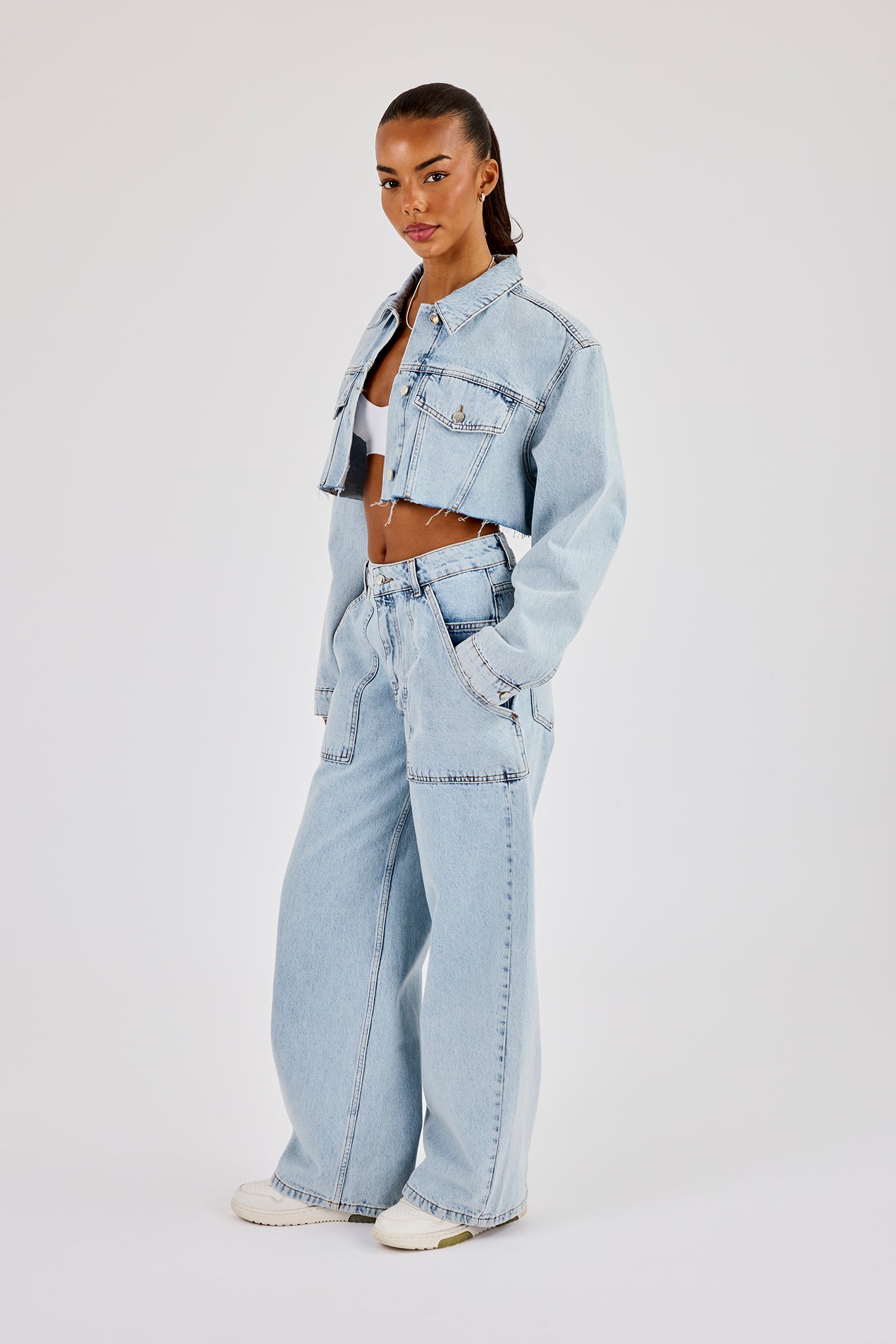 Super Cropped Denim Jacket & Pocket Detail Jean - Light Blue