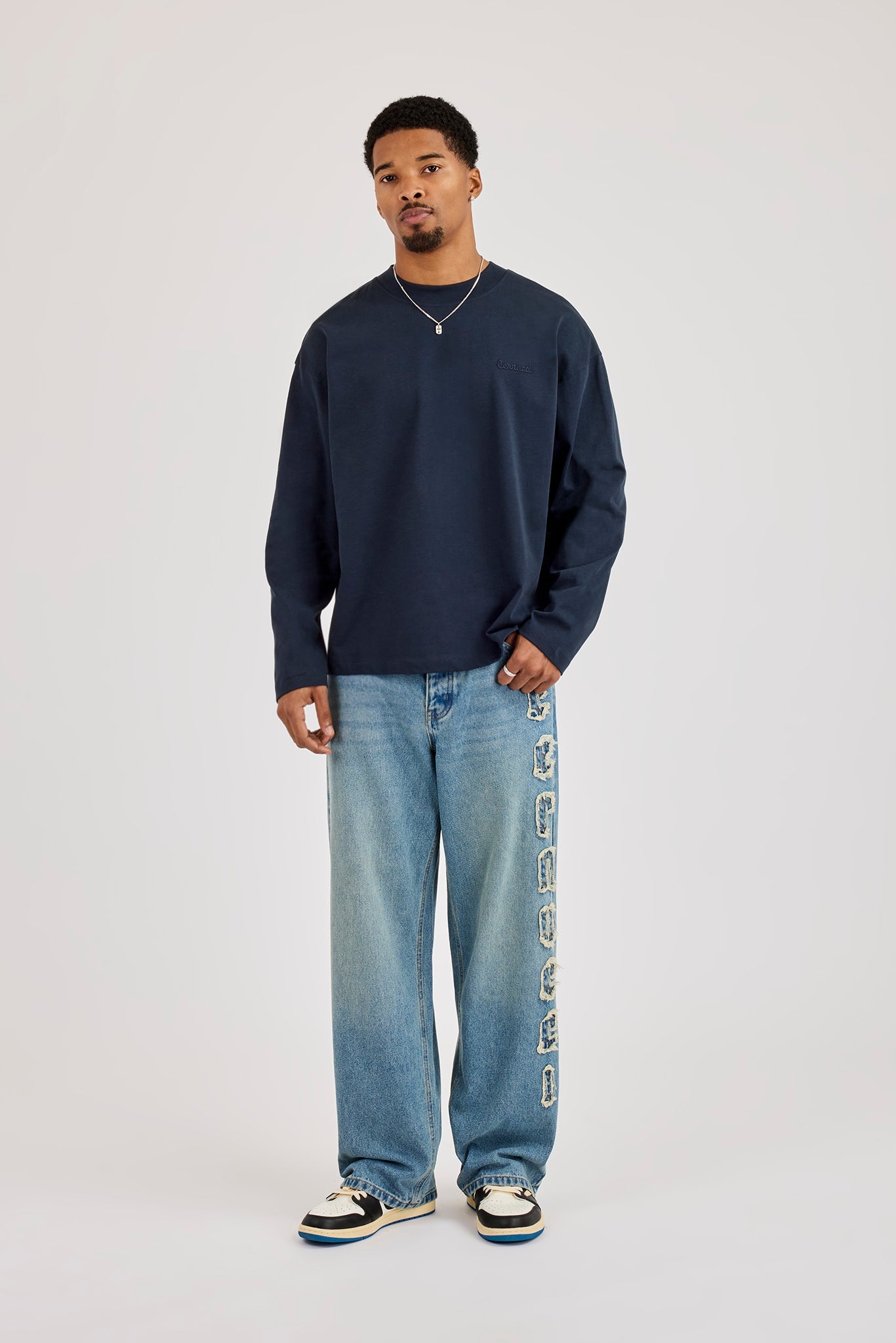 Long Sleeve Embroidered T-Shirt - Navy