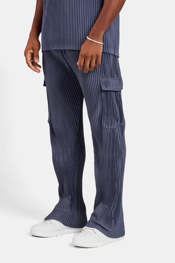 Relaxed Pleated Cargo Trouser - Dusty Blue