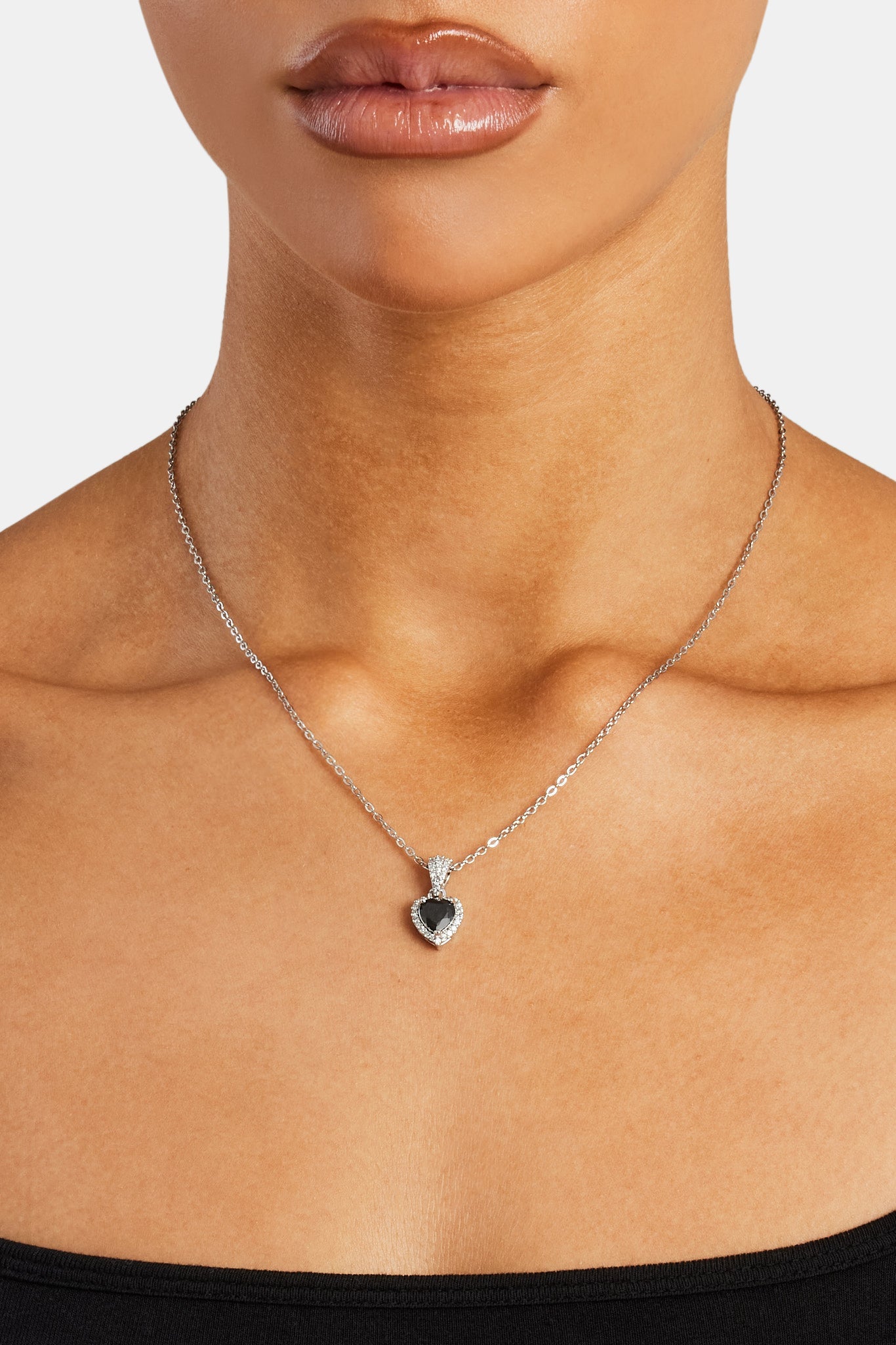 Black Heart Bezel Necklace - White - 10mm