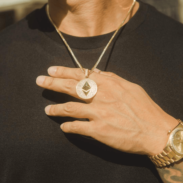 Ethereum Pendant - Gold - Cernucci